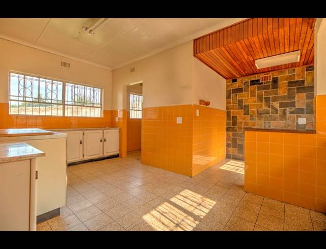 4 BEDROOM HOUSE FOR SALE IN KEW